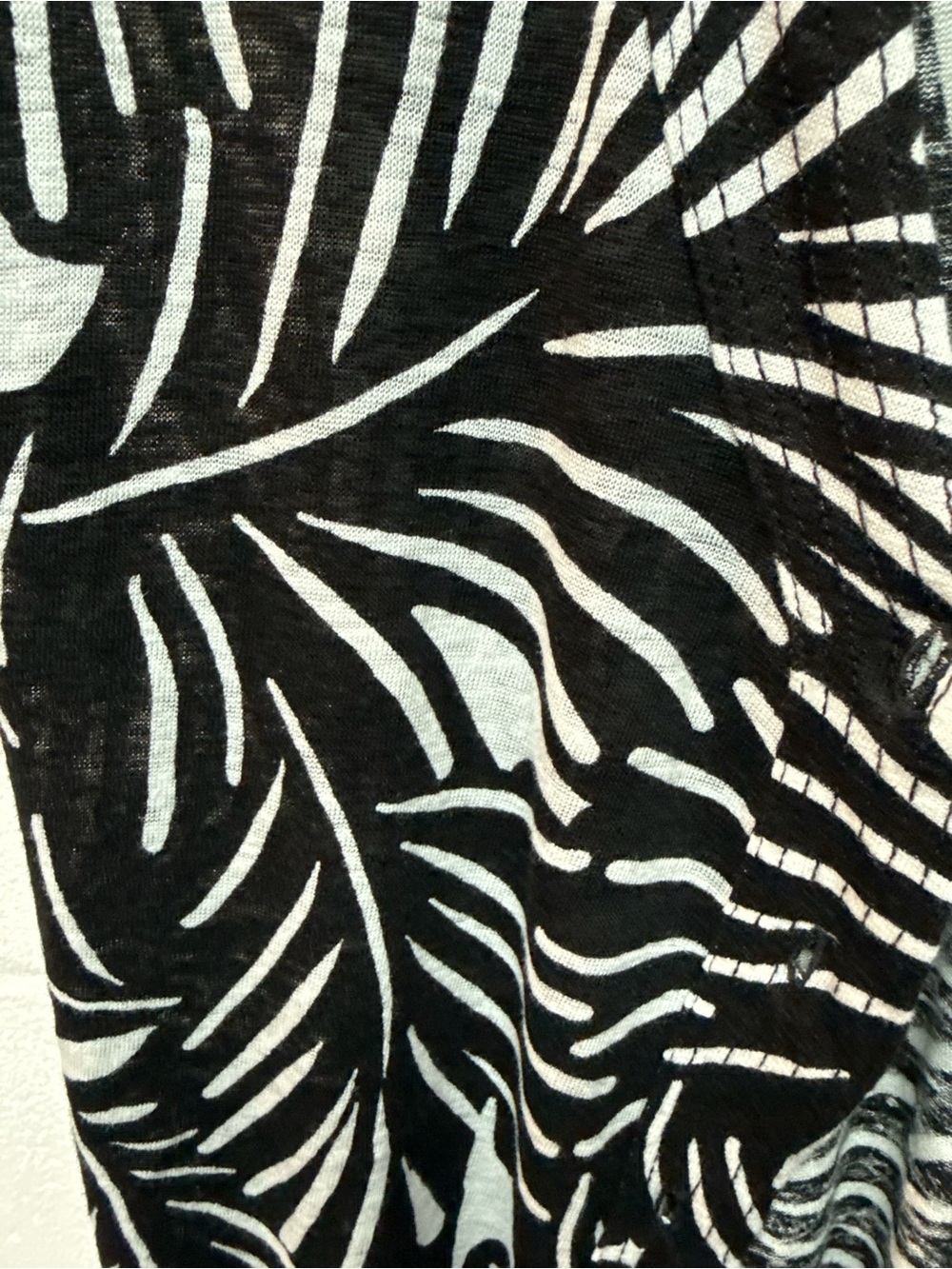 Nicole Miller Black & White Leaf-Print Button Cardigan - Picture 2 of 6